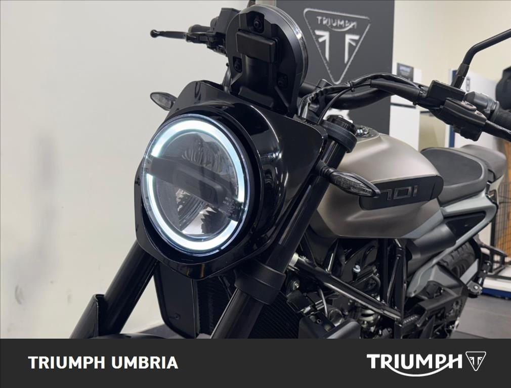 HUSQVARNA Svartpilen 701 4T Style