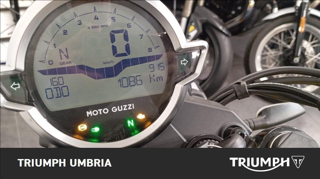 MOTO GUZZI V7 850 Stone Abs