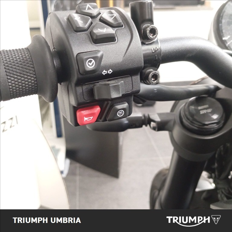 TRIUMPH Trident 660 Jet Black Abs