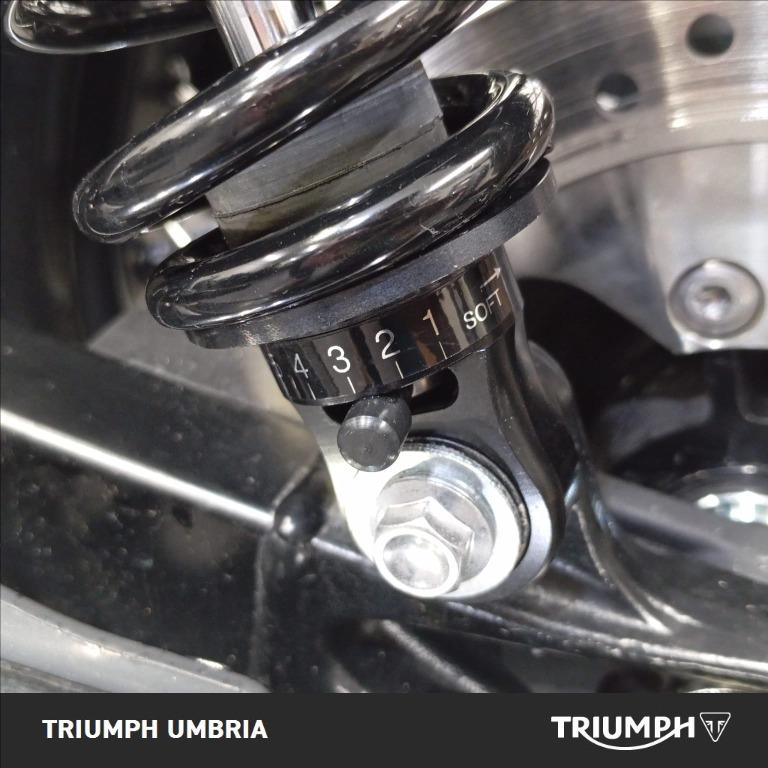 TRIUMPH Bonneville 865 T100 Black