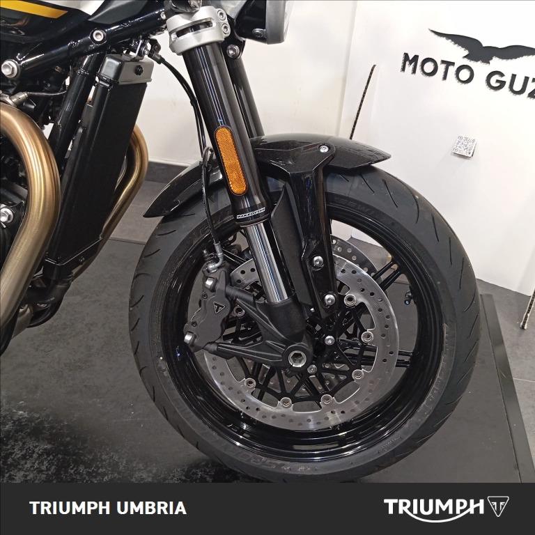 TRIUMPH Speed Twin 1200 Crystal White/Sapphire Black Abs