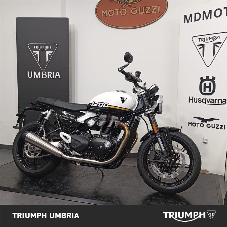 TRIUMPH Speed Twin 1200 Crystal White/Sapphire Black Abs