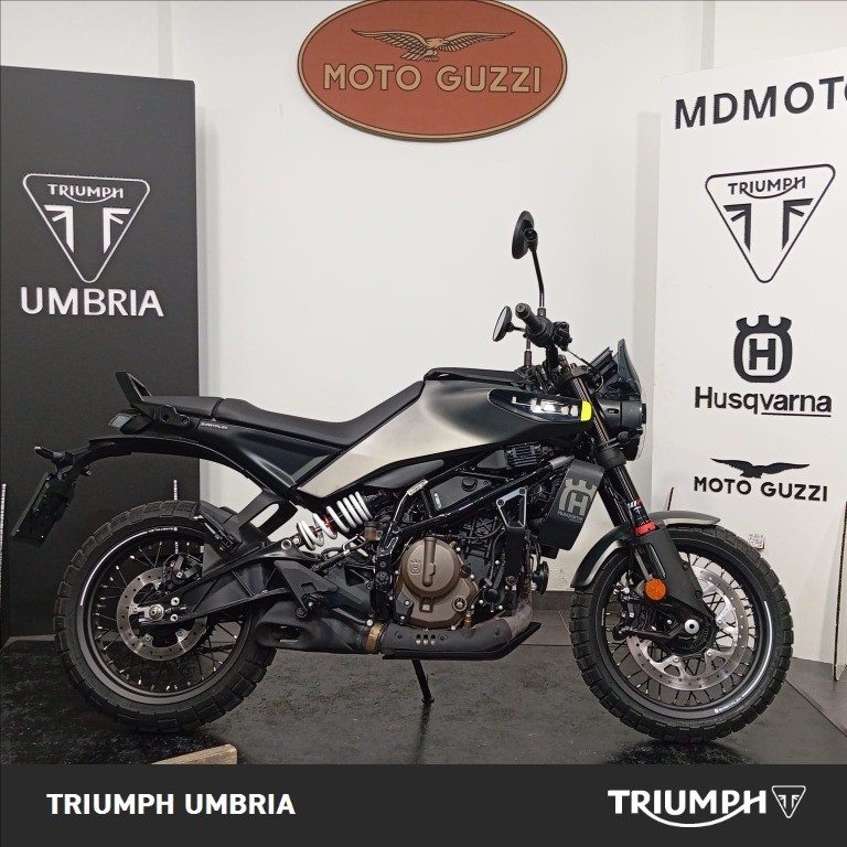 HUSQVARNA Svartpilen 401 4T