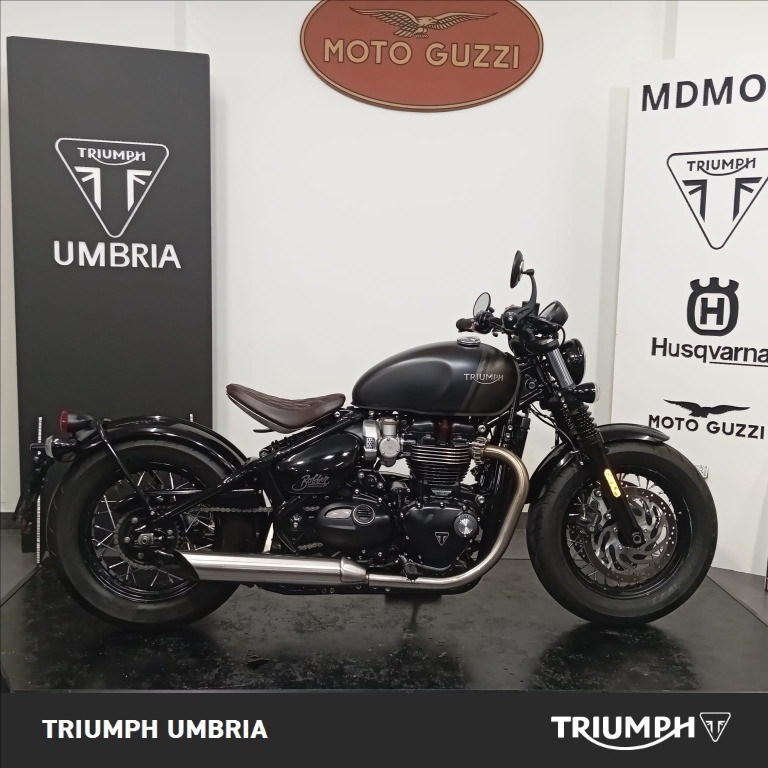 TRIUMPH Bonneville 1200 Bobber Jet Black/Ash Gray E5