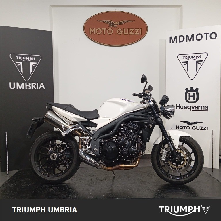 TRIUMPH Speed Triple 1050 