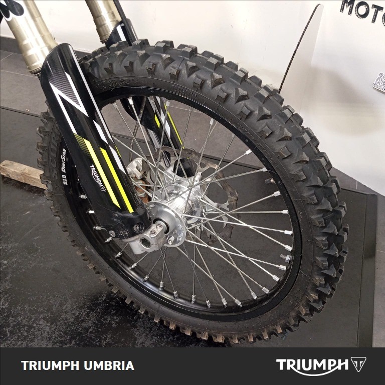 TRIUMPH TF 250 X Abs