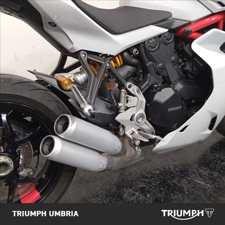 DUCATI 950 Super Sport S White Stripe Livery
