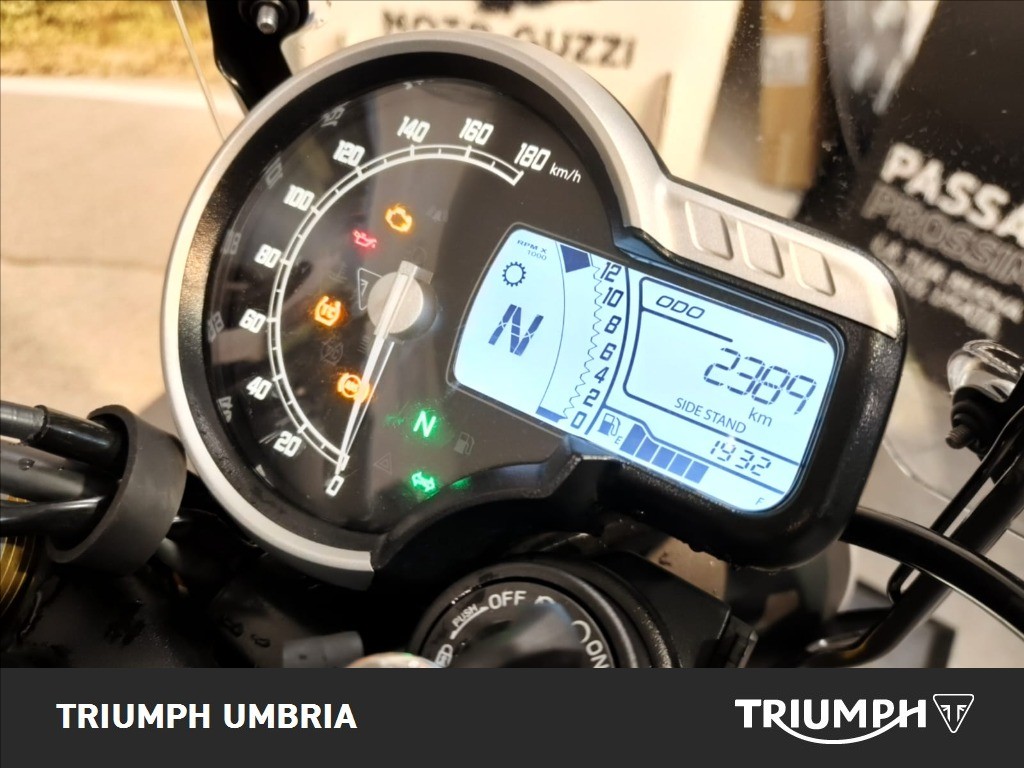 TRIUMPH Speed 400 Abs