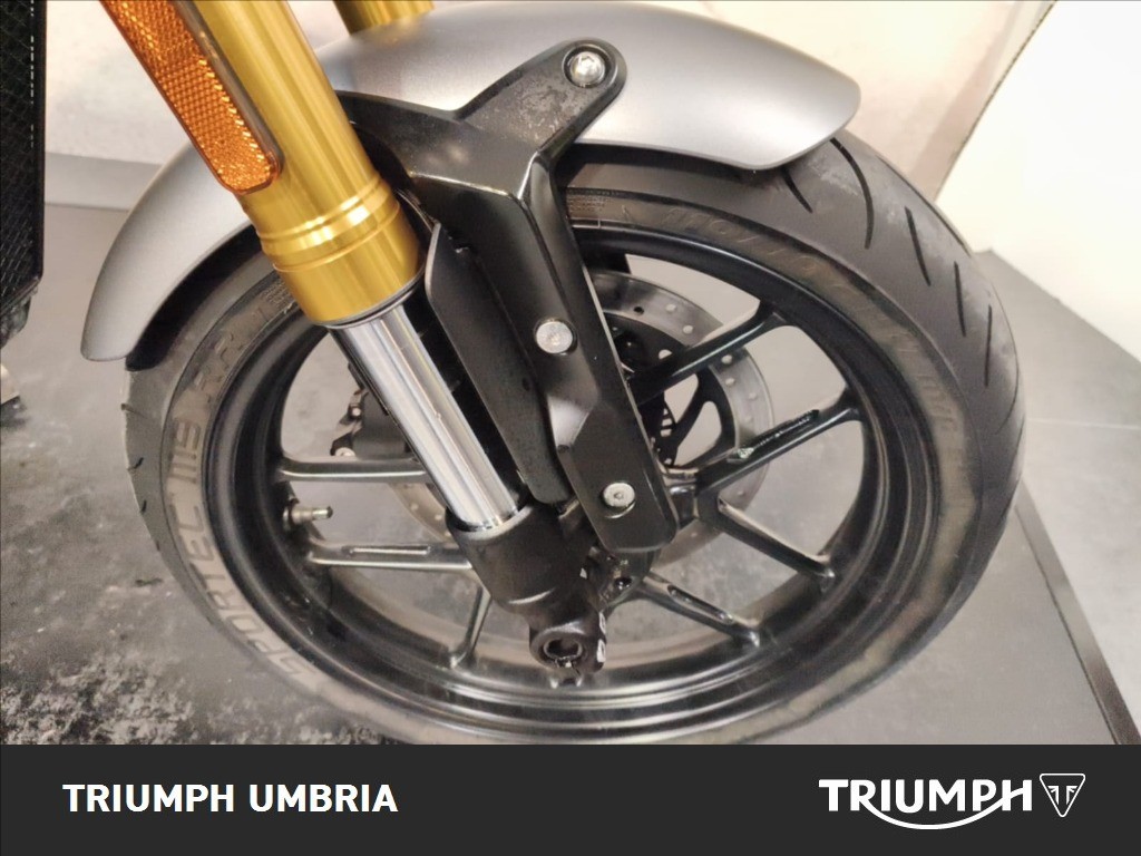 TRIUMPH Speed 400 Abs